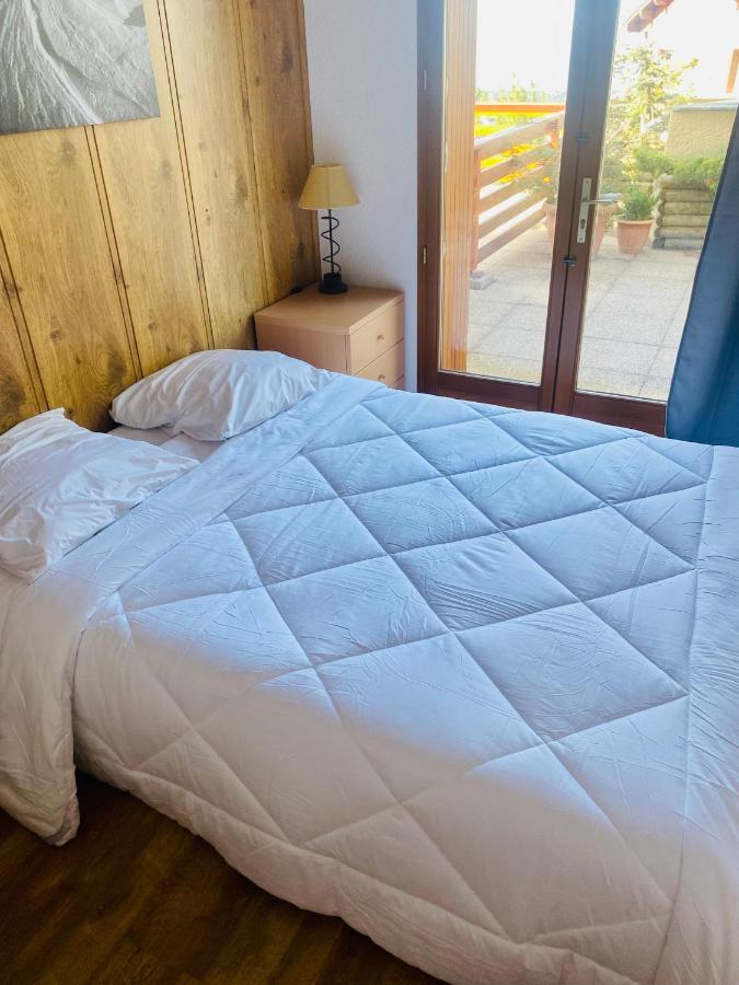 Font-Romeu : T2 Avec Grande Terrasse Et Garage Apartamento Exterior foto